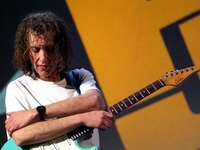 Scott Henderson