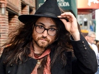 Sean Lennon