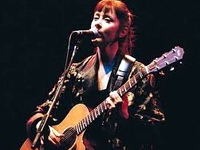 Suzanne Vega