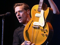 Bryan Adams
