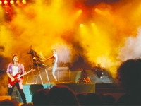 Honeymoon Suite