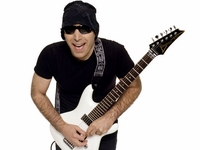 Joe Satriani