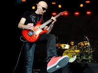 Joe Satriani