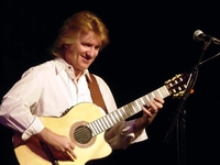 Rik Emmett