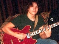 Vinnie Moore